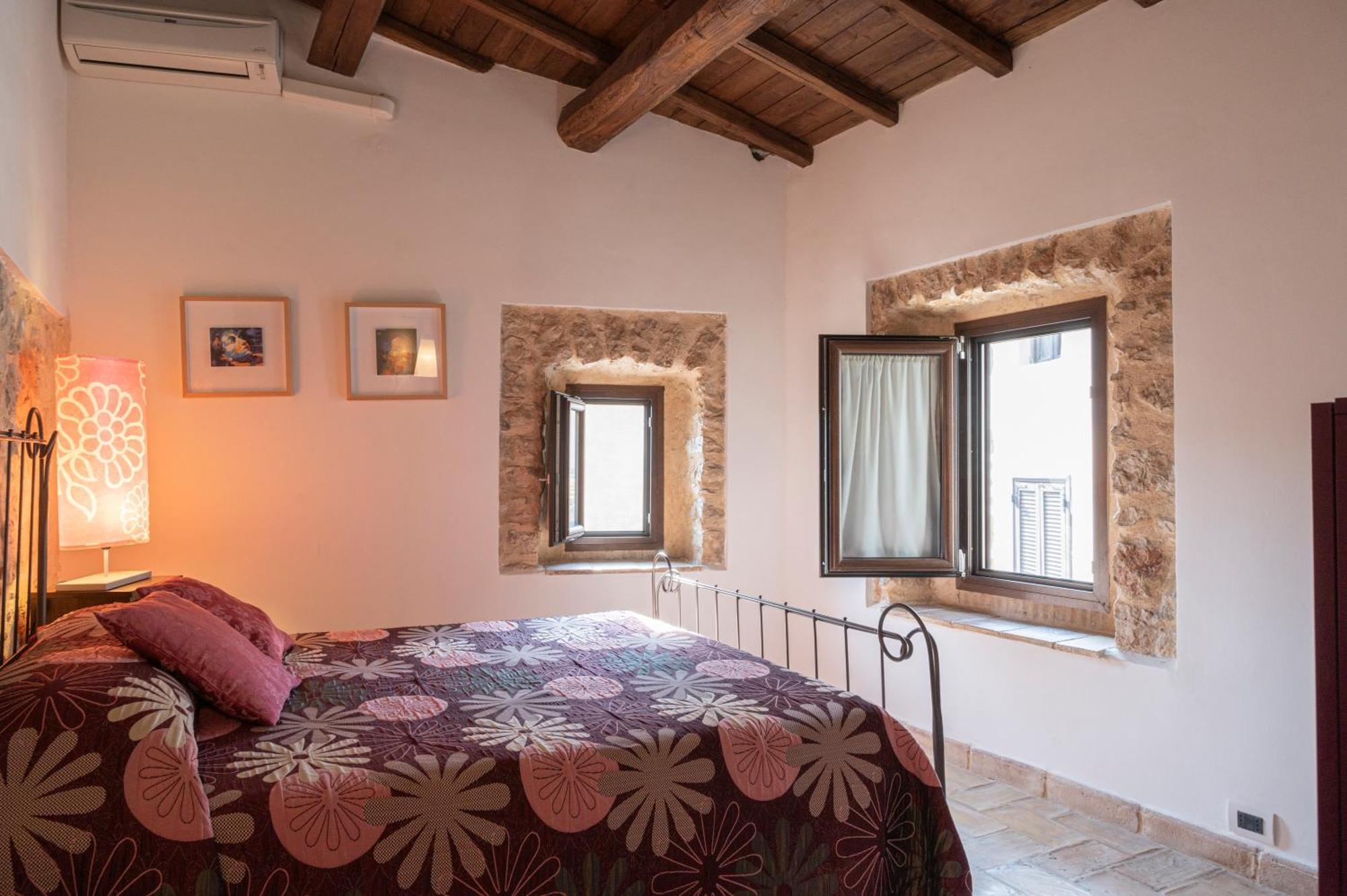 Bed and Breakfast Locanda Persei Prossedi Exterior foto